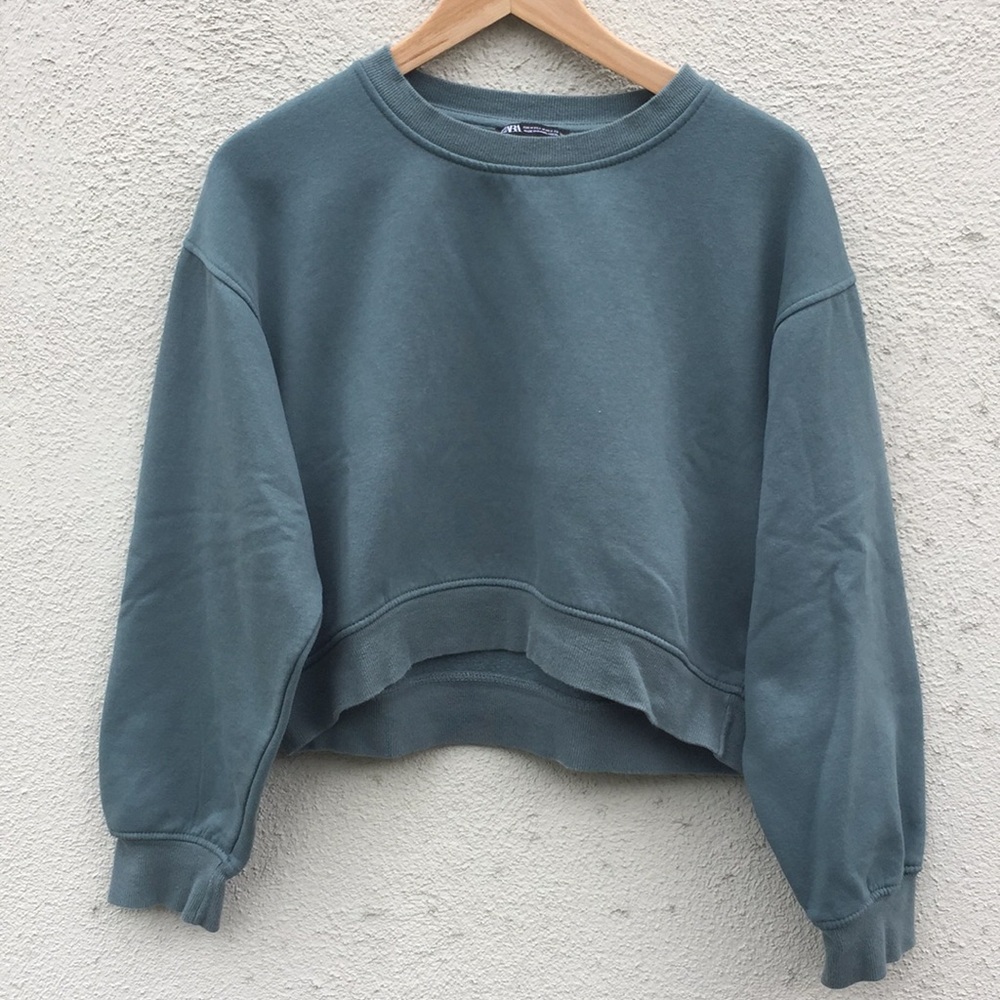 Cropped Sweatshirt